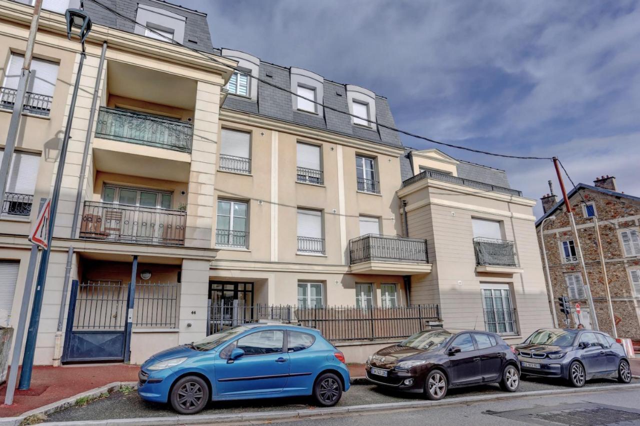 Le Curie - Saint Cyr Apartment Exterior photo
